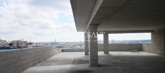 3251m² Shophouse in Marsa, Malta No. 11835 3