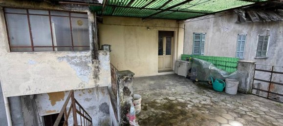 6 rooms House in Meina, Italy No. 37732 40