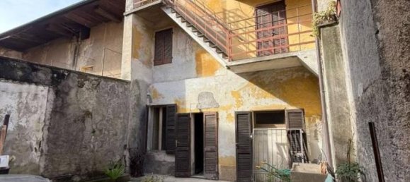 6 rooms House in Meina, Italy No. 37732 33