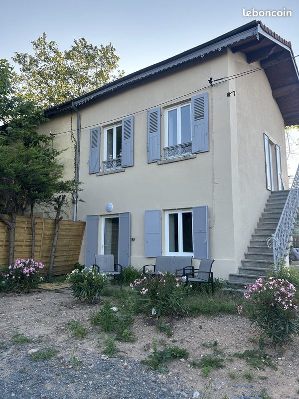 2 bedrooms House in Vaugneray, France No. 341979