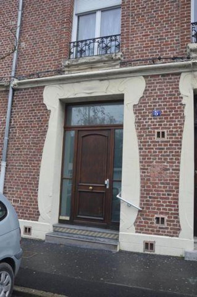 Büro in Cambrai, France 90m², Nr. 21081