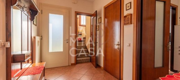 9 rooms House in Follina, Italy No. 77057 4
