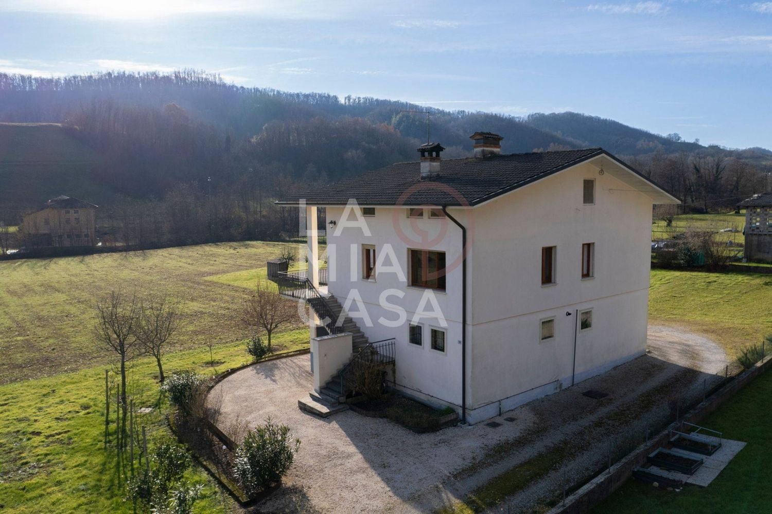9 rooms House in Follina, Italy No. 77057