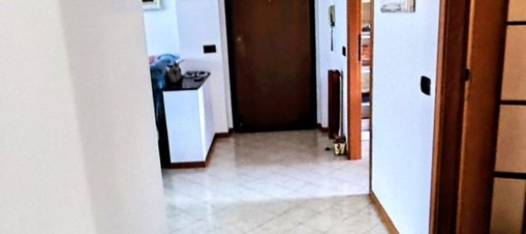 4 bedrooms Apartment in Carrara, Italy No. 319540 17