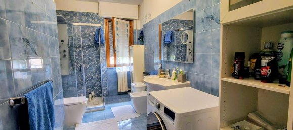 4 bedrooms Apartment in Carrara, Italy No. 319540 13