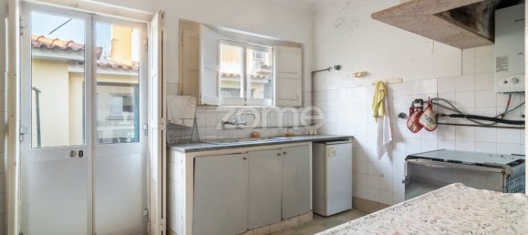 6 bedrooms Villa in Cascais, Portugal No. 108783 4