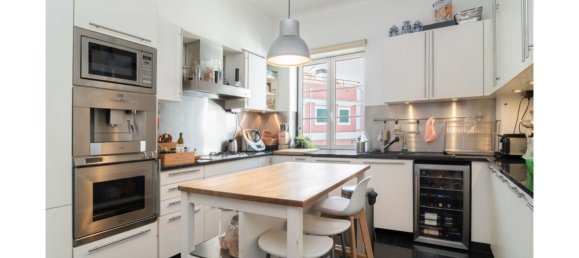 3 bedrooms Apartment in Lisbon, Portugal No. 122233 5