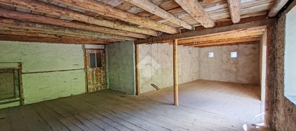 9 rooms House in Roana, Italy No. 279078 11