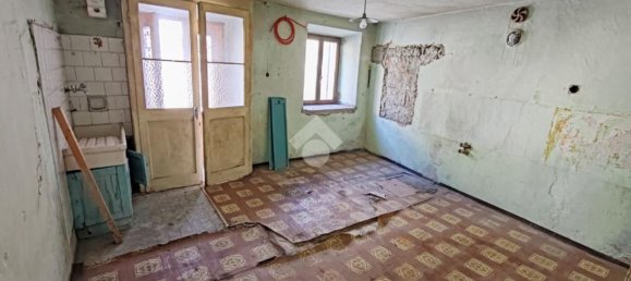 9 rooms House in Roana, Italy No. 279078 2