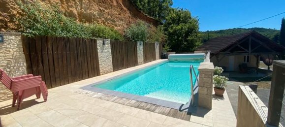 8 bedrooms House in Dordogne, France No. 319559 2
