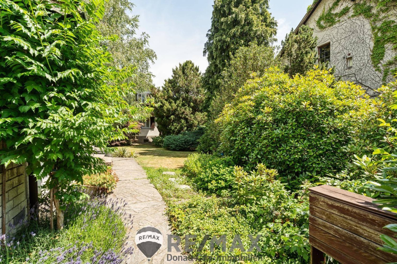 5 rooms House in Enzesfeld-Lindabrunn, Austria No. 224600