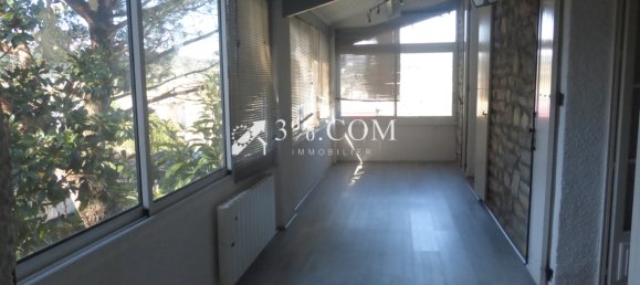 Casa de 3 dormitorios en Gard, France No. 330717 24