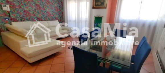 Apartamento de 3 dormitorios en Legnano, Italy No. 364934 2