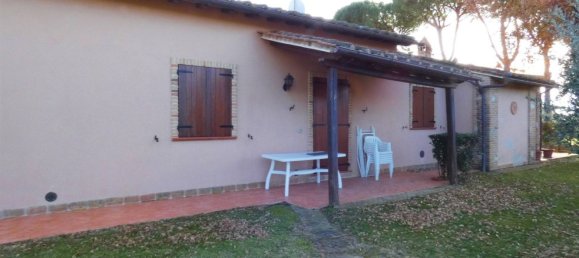 20 rooms House in Castiglione del Lago, Italy No. 147929 9