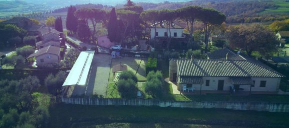 20 rooms House in Castiglione del Lago, Italy No. 147929 5