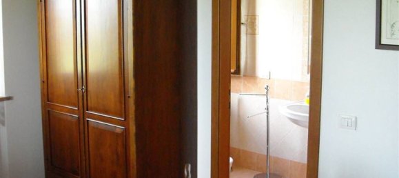 20 rooms House in Castiglione del Lago, Italy No. 147929 20