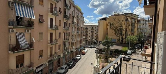 4 غرف نوم شقة في Cosenza, Italy رقم 312660 16