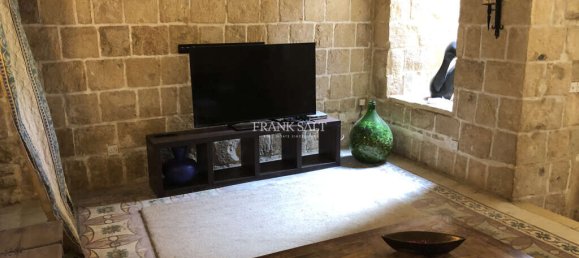 3 bedrooms House in Zebbug, Malta No. 11267 5