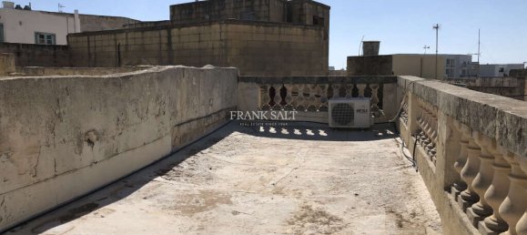 3 bedrooms House in Zebbug, Malta No. 11267 11