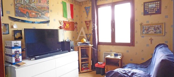 3 bedrooms House in Neuilly-sur-Marne, France No. 188092 7