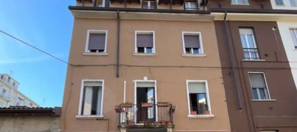 3 rooms Apartment in Sesto San Giovanni, Italy No. 14224 11