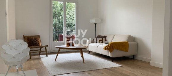 3 bedrooms House in Colombes, France No. 188742 6