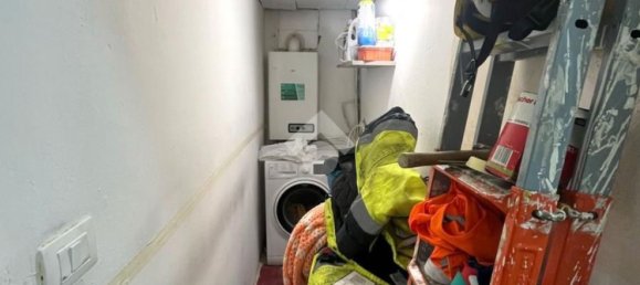 Apartamento de 4 habitaciónes en Genoa, Italy No. 89260 18