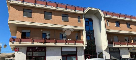 Bureau à Foggia, Italy 100m² No. 153876 10