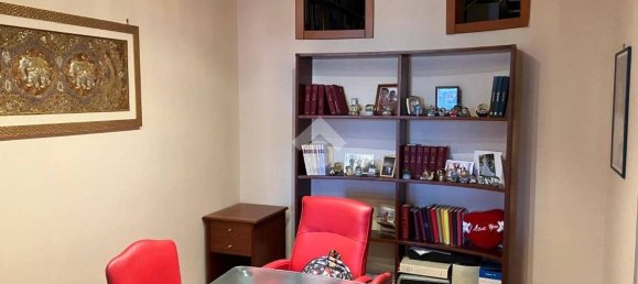 Bureau à Foggia, Italy 100m² No. 153876 5