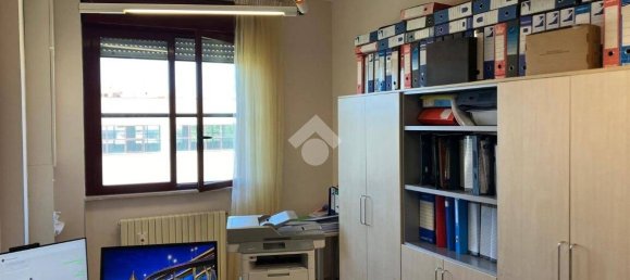 Bureau à Foggia, Italy 100m² No. 153876 14