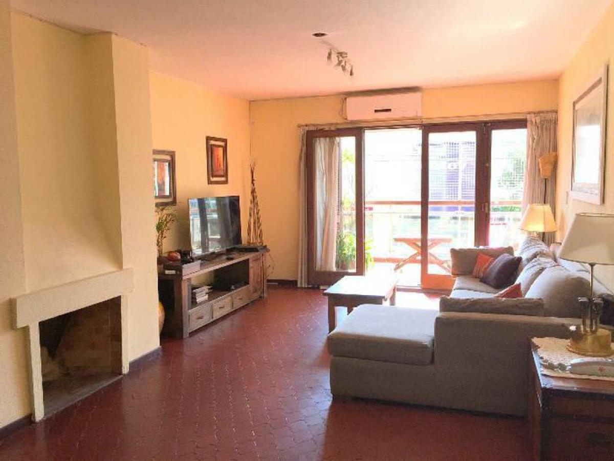 Apartamento T3 em Vicente Lopez, Argentina N.º 10934