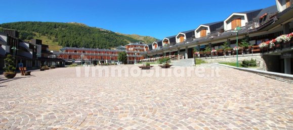 Propiedad comercial de 2 habitaciónes en Sestriere, Italy No. 71713 40