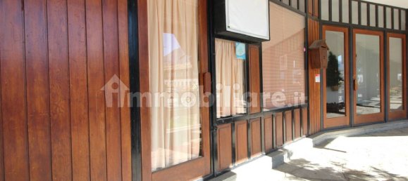 Propiedad comercial de 2 habitaciónes en Sestriere, Italy No. 71713 5