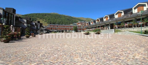 Propiedad comercial de 2 habitaciónes en Sestriere, Italy No. 71713 39