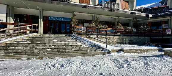 Propiedad comercial de 2 habitaciónes en Sestriere, Italy No. 71713 14