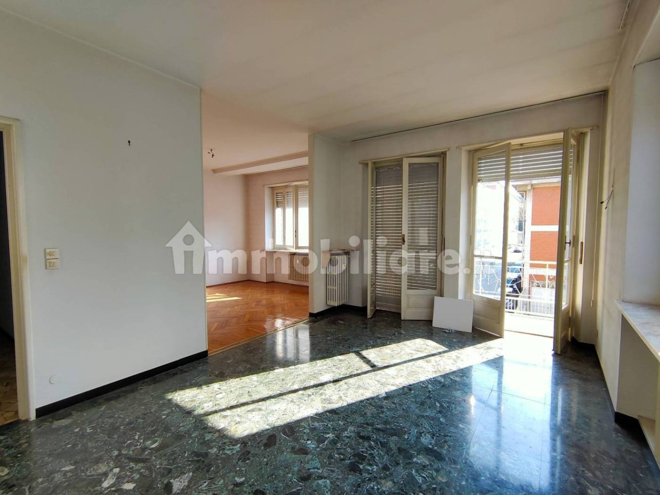 4 bedrooms Apartment in Asti, Italy No. 217339