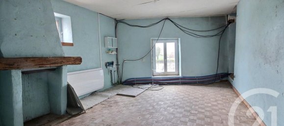 2 Schlafzimmer Stadthaus in La Chapelle-Saint-Martin-en-Plaine, France, Nr. 39211 8