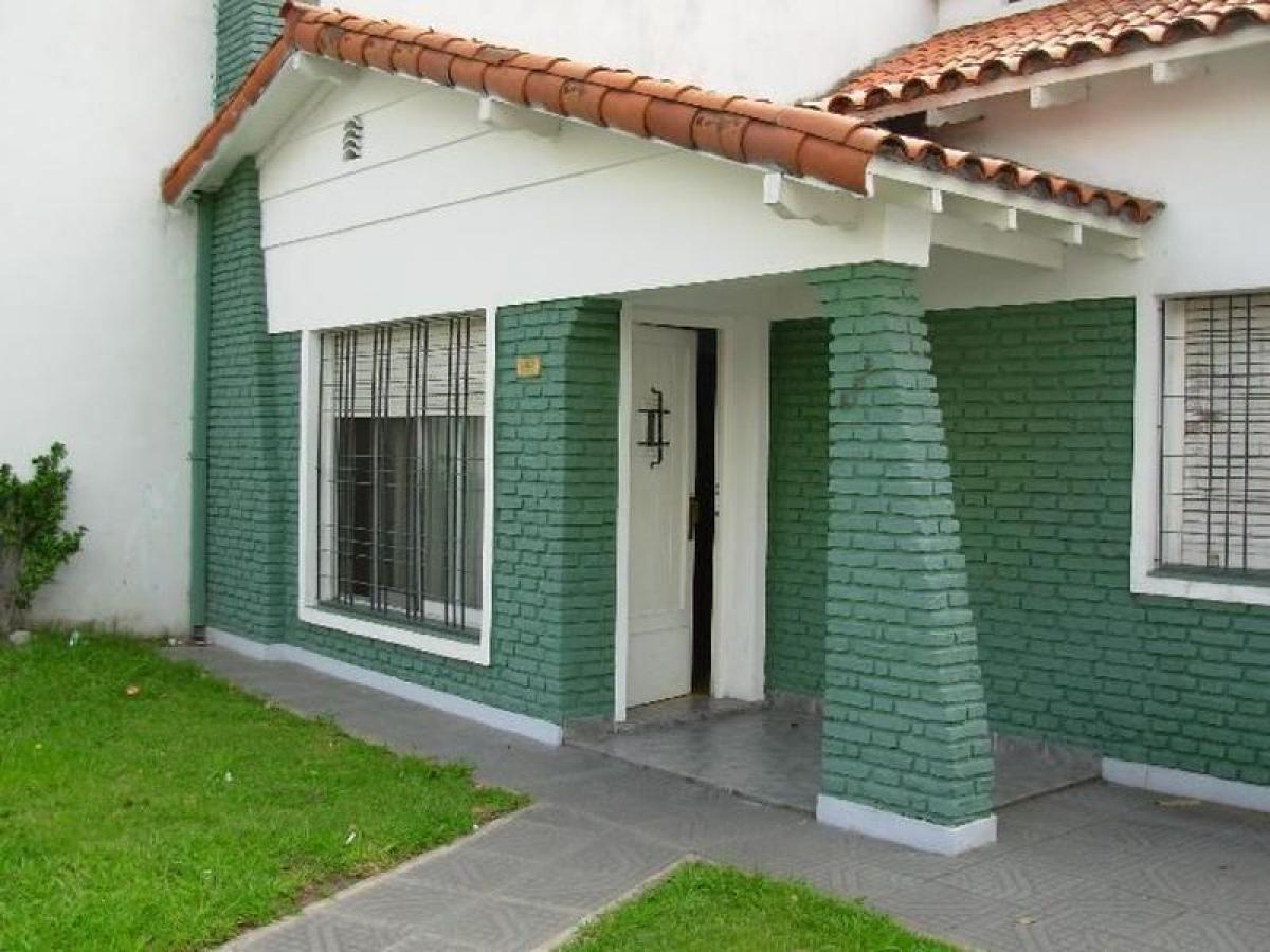 5 Schlafzimmer Haus in Moron, Argentina, Nr. 6620