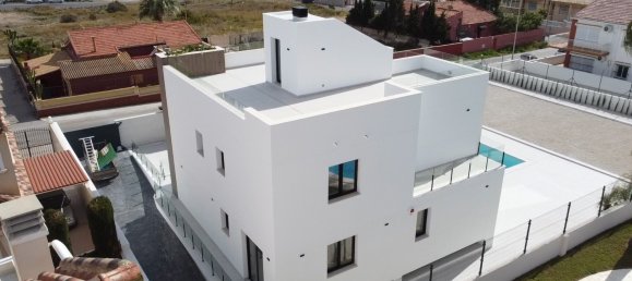 4 bedrooms Villa in Torrevieja, Spain No. 8873 13