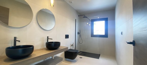 4 bedrooms Villa in Torrevieja, Spain No. 8873 18