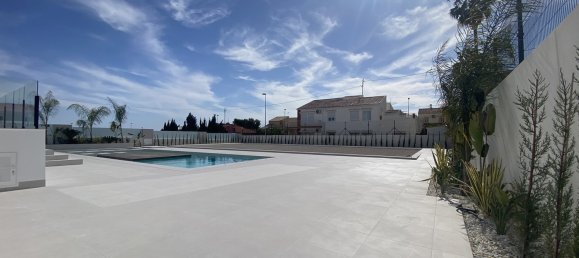 4 bedrooms Villa in Torrevieja, Spain No. 8873 2