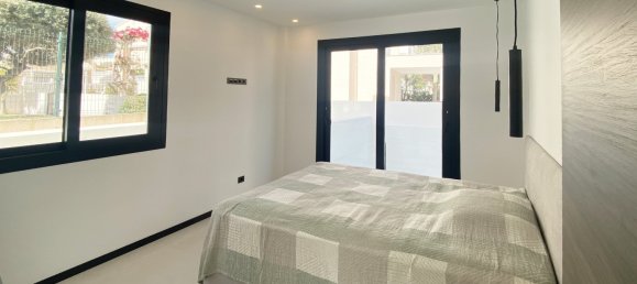 4 bedrooms Villa in Torrevieja, Spain No. 8873 27