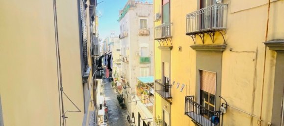 Apartamento de 4 habitaciónes en Naples, Italy No. 88886 5