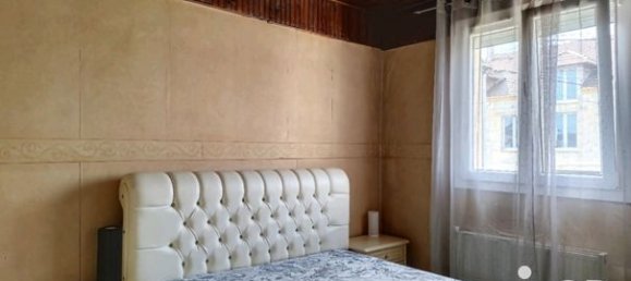 3 bedrooms House in Sevran, France No. 358480 10