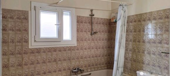 3 bedrooms House in Sevran, France No. 358480 8