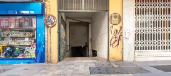  مرآب في Granada, Spain 14متر مربع رقم 175282 16