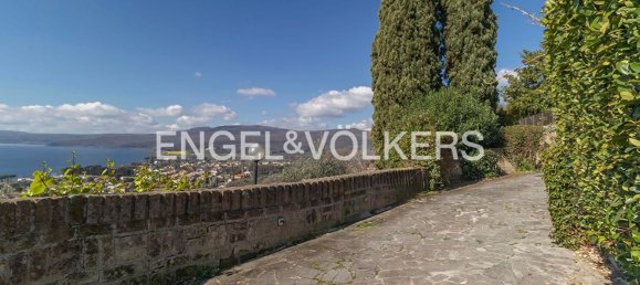 12-salle Villa à Trevignano Romano, Italy No. 128051 33