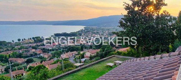 12-salle Villa à Trevignano Romano, Italy No. 128051 2