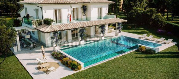 5 Schlafzimmer Villa in Forte dei Marmi, Italy, Nr. 205110 12