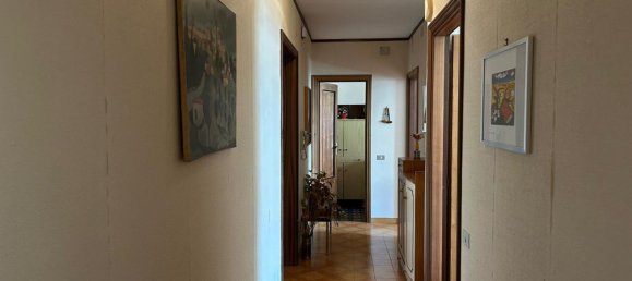 Квартира с 4 комнатами в Капракотта, Италия № 283640 5